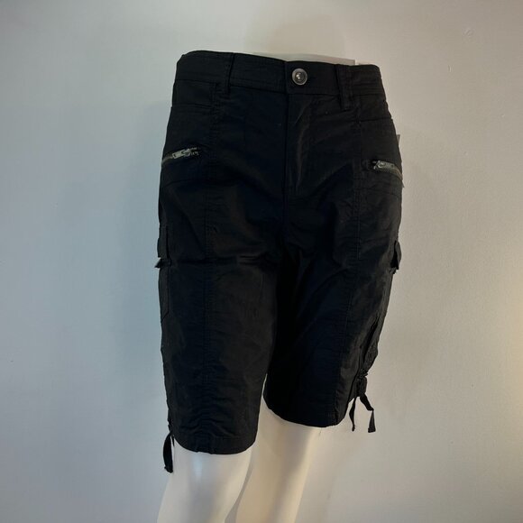 Style & Co Women's Deep Black Zipper Bermuda Cargo Short - Size 4 - NWT - Picture 2 of 4
